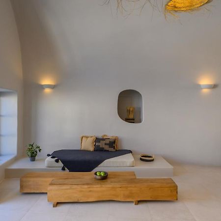Elements Cave Suites Megalochori  Bagian luar foto