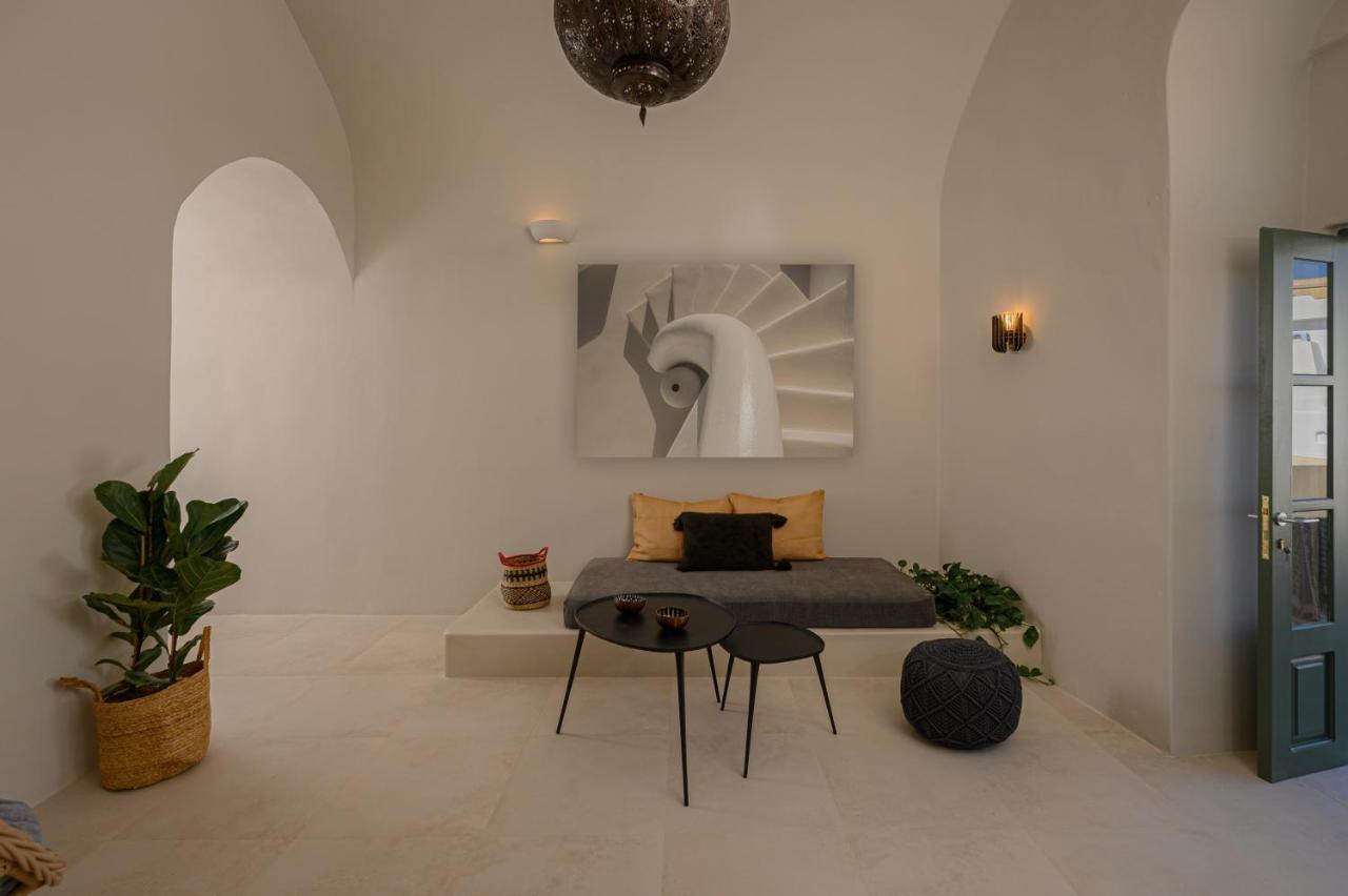 Elements Cave Suites Megalochori  Bagian luar foto
