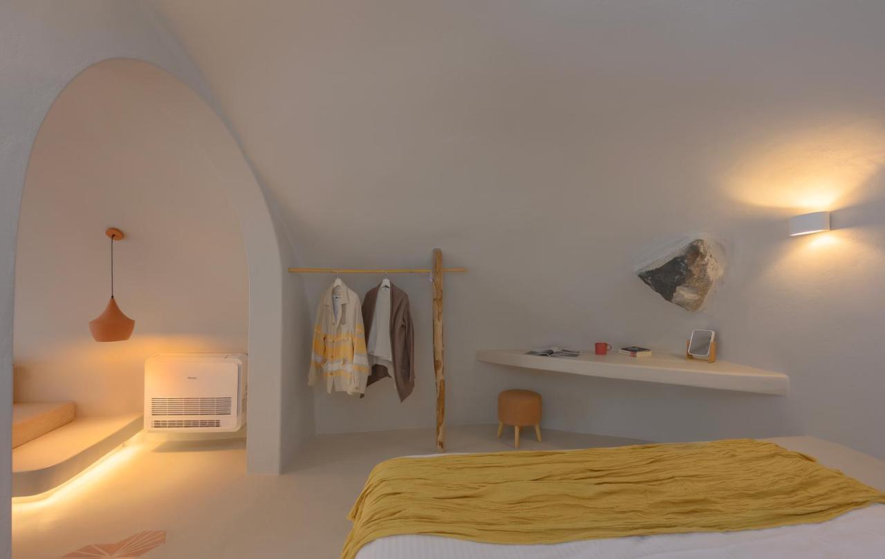 Elements Cave Suites Megalochori  Bagian luar foto