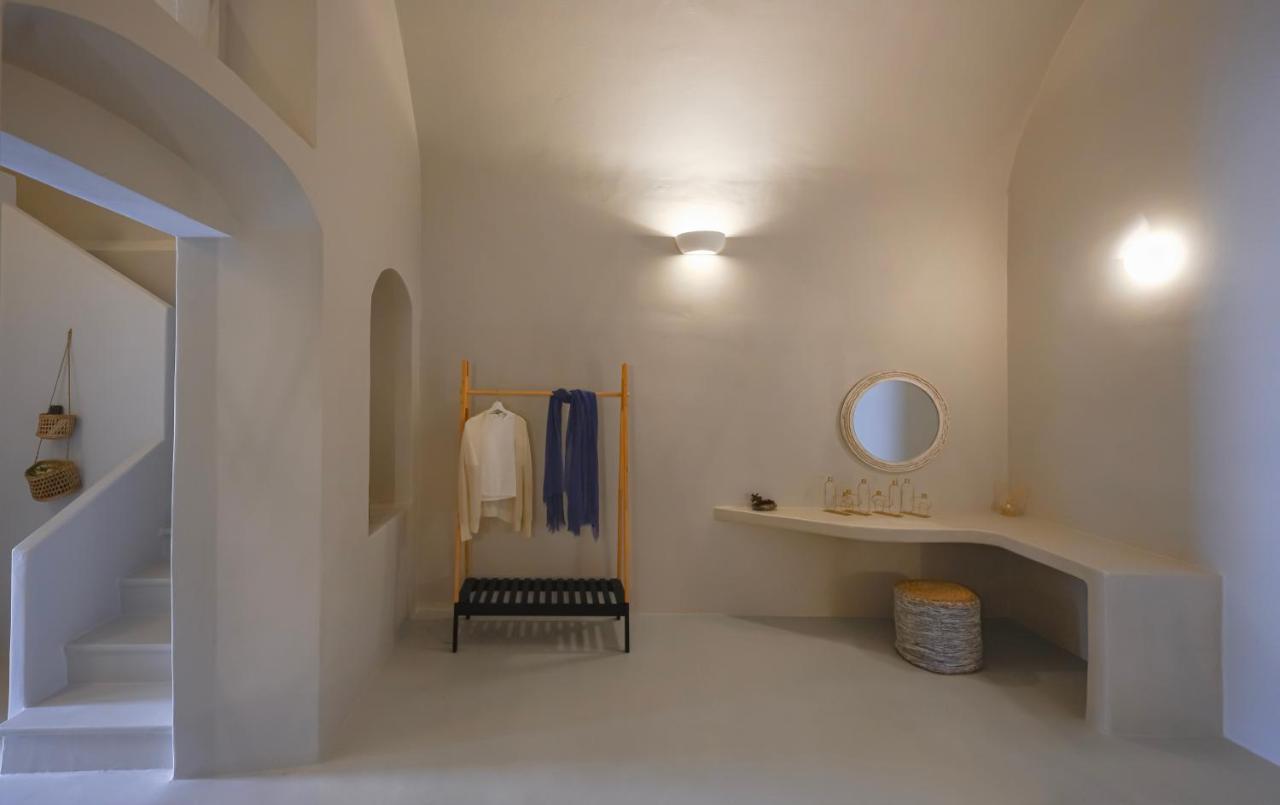 Elements Cave Suites Megalochori  Bagian luar foto