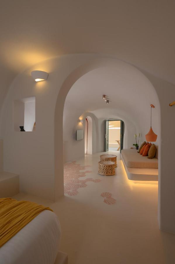 Elements Cave Suites Megalochori  Bagian luar foto