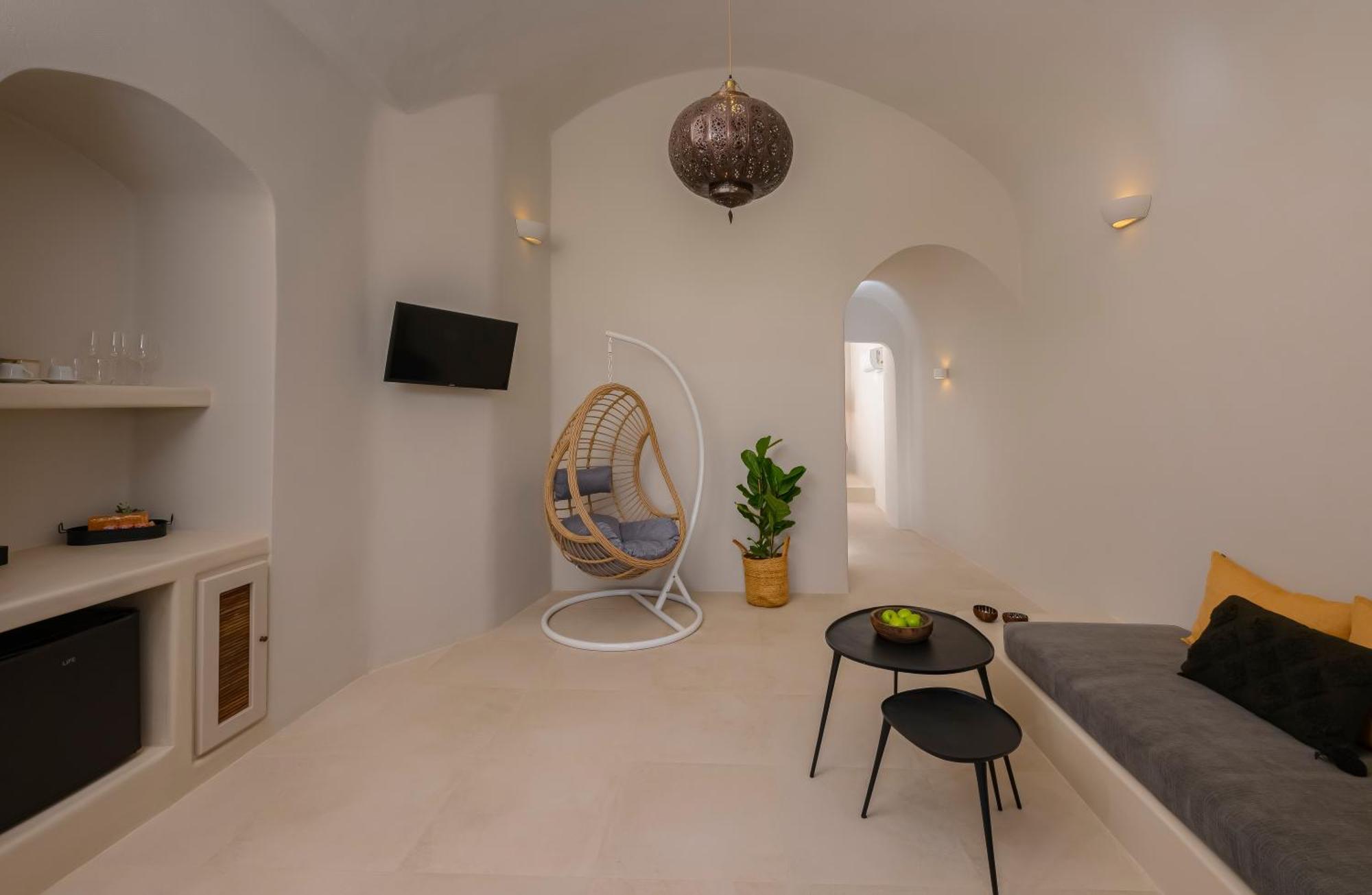 Elements Cave Suites Megalochori  Ruang foto