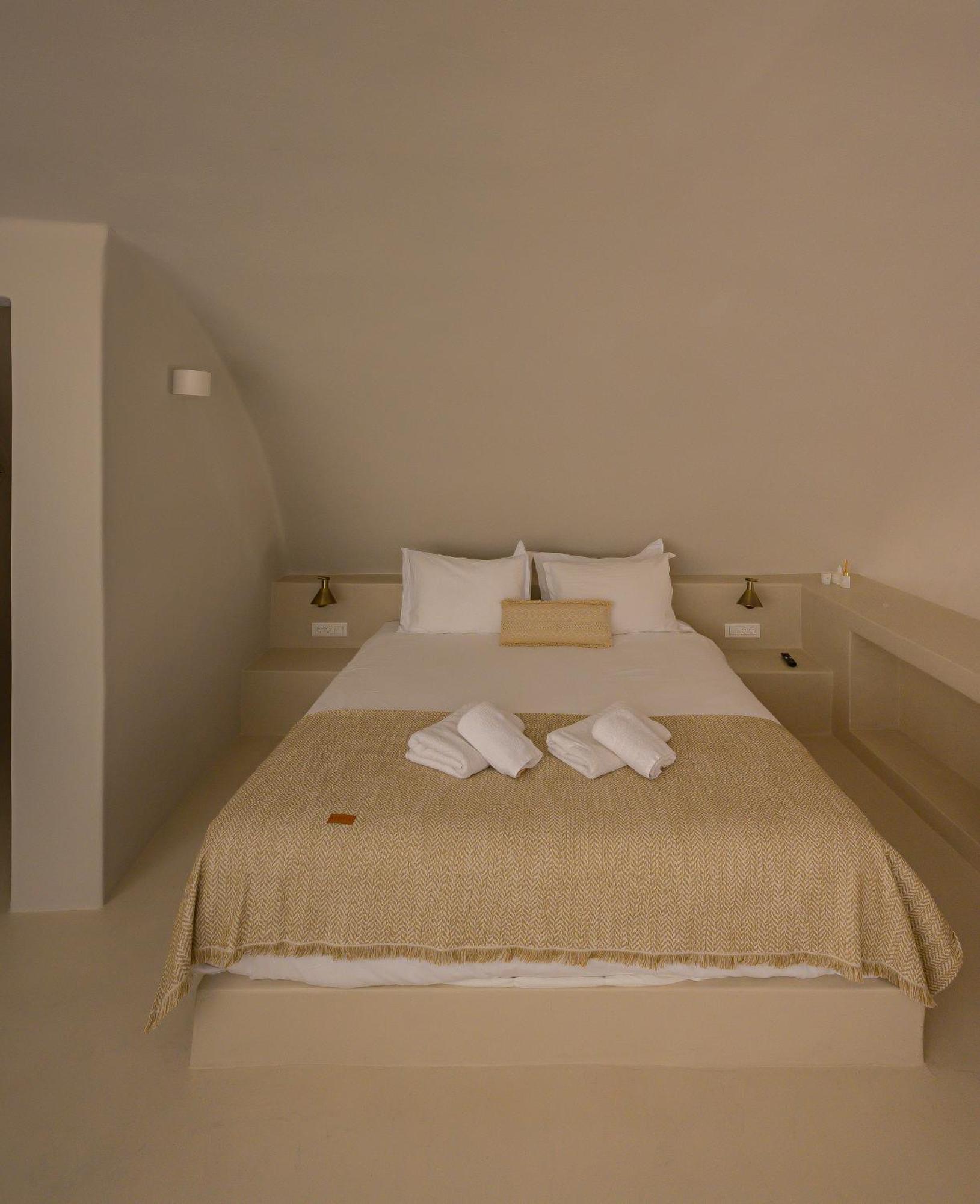 Elements Cave Suites Megalochori  Ruang foto